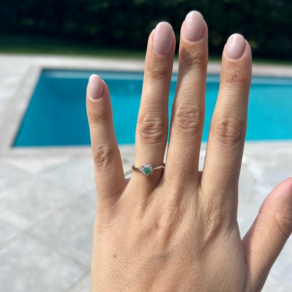 Floral Emerald Ring